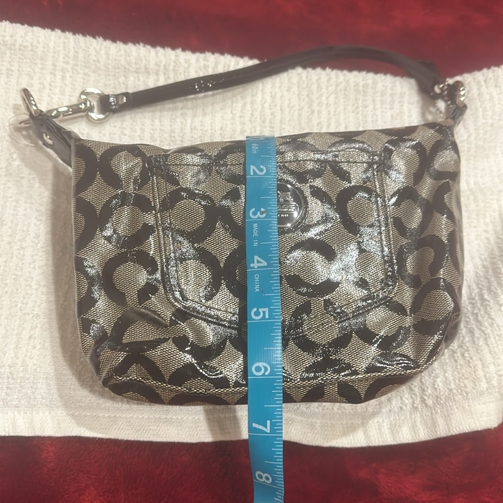 Brand new COACH purse - Picture 7 of 7